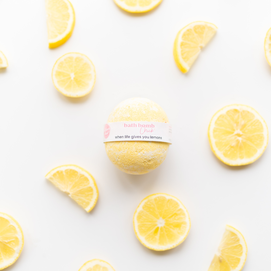 WHEN LIFE GIVES YOU LEMONS - Bath Bomb